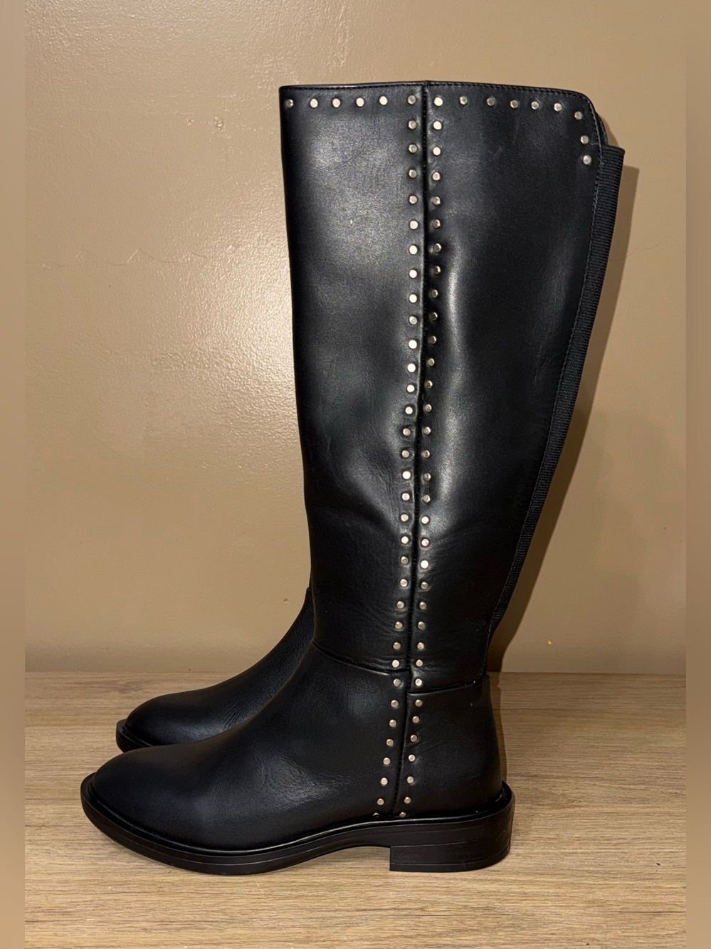 STEVEN NC-ZOE Black Leather Studded Riding  boots. Size 5.5.